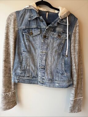 Free People Blue Denim Jacket with Gray Knit Sleeves & Hooded Pullover cotton S
